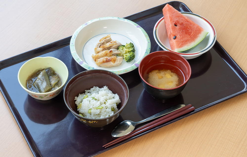 食事介助サービス